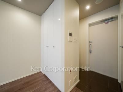 Storage ※Photo of the same layout on 9 floor. Decoration and fixture may differ.