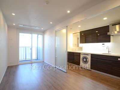 Living-Dining ※Photo of the same layout on 10 floor. Decoration and fixture may differ.