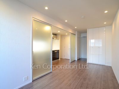 Living-Dining ※Photo of the same layout on 10 floor. Decoration and fixture may differ.