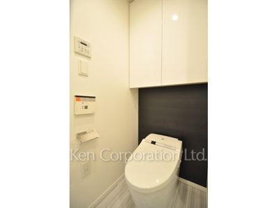 Lavatory ※Photo of the same layout on 9 floor. Decoration and fixture may differ.