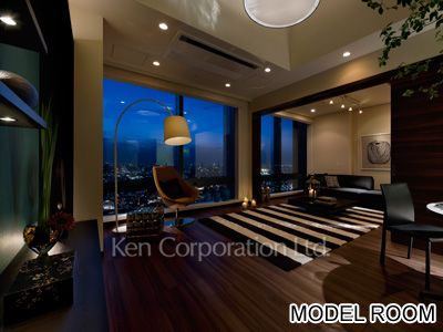 Living-Dining ※Photo of the same layout on 32 floor. Decoration and fixture may differ.