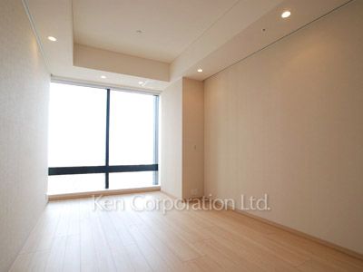 Living-Dining ※Photo of the same layout on 15 floor. Decoration and fixture may differ.