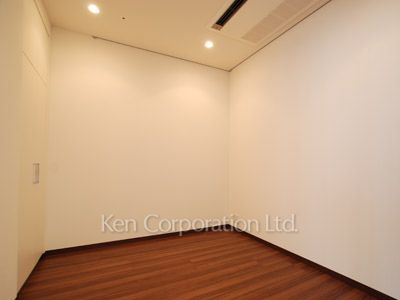 Other Room ※Photo of the same layout on 24 floor. Decoration and fixture may differ.