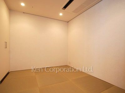 Other Room ※Photo of the same layout on 28 floor. Decoration and fixture may differ.