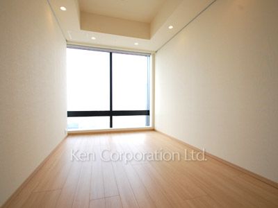 Bedroom ※Photo of the same layout on 39 floor. Decoration and fixture may differ.