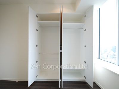 Closet ※Photo of the same layout on 20 floor. Decoration and fixture may differ.