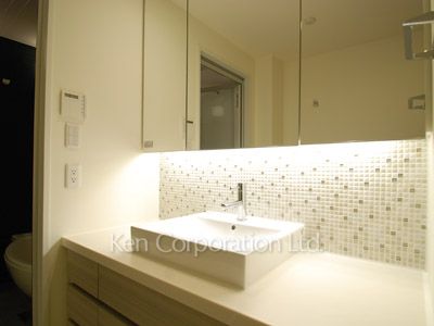 Powder Room ※Photo of the same layout on 20 floor. Decoration and fixture may differ.