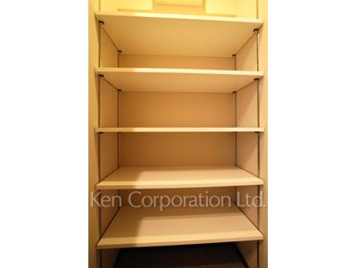 Closet ※Photo of the same layout on 15 floor. Decoration and fixture may differ.