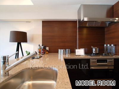 Kitchen ※Photo of the same layout on 15 floor. Decoration and fixture may differ.