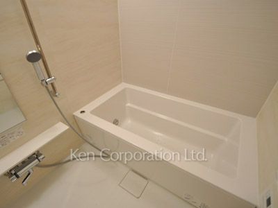 Bath ※Photo of the same layout on 2 floor. Decoration and fixture may differ.