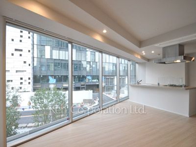 Living-Dining ※Photo of the same layout on 2 floor. Decoration and fixture may differ.