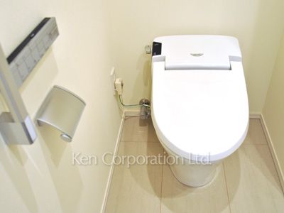 Lavatory ※Photo of the same layout on 17 floor. Decoration and fixture may differ.