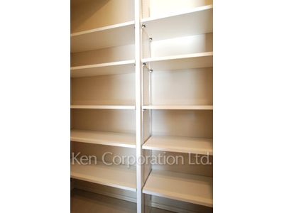 Closet ※Photo of the same layout on 2 floor. Decoration and fixture may differ.