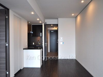 Living-Dining ※Photo of the same layout on 24 floor. Decoration and fixture may differ.