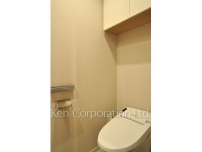 Lavatory ※Photo of the same layout on 18 floor. Decoration and fixture may differ.
