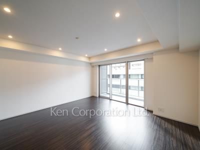 Living-Dining ※Photo of the same layout on 4 floor. Decoration and fixture may differ.