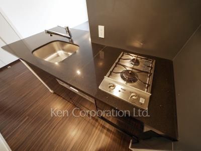 Kitchen ※Photo of the same layout on 4 floor. Decoration and fixture may differ.