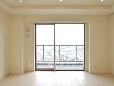 Living-Dining ※Photo of the same layout on 25 floor. Decoration and fixture may differ.