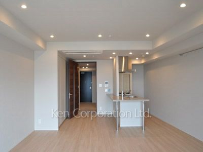 Living-Dining ※Photo of the same layout on 18 floor. Decoration and fixture may differ.