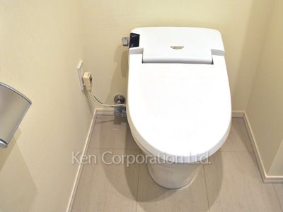 Lavatory ※Photo of the same layout on 17 floor. Decoration and fixture may differ.