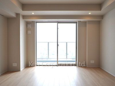 Living-Dining ※Photo of the same layout on 18 floor. Decoration and fixture may differ.