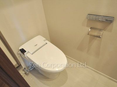 Lavatory ※Photo of the same layout on 30 floor. Decoration and fixture may differ.