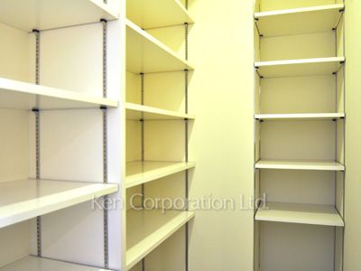 Closet ※Photo of the same layout on 17 floor. Decoration and fixture may differ.