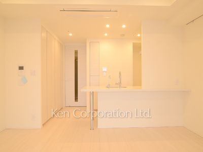 Living-Dining ※Photo of the same layout on 25 floor. Decoration and fixture may differ.