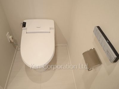 Lavatory ※Photo of the same layout on 18 floor. Decoration and fixture may differ.