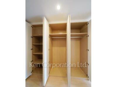 Closet ※Photo of the same layout on 6 floor. Decoration and fixture may differ.