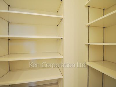 Closet ※Photo of the same layout on 17 floor. Decoration and fixture may differ.