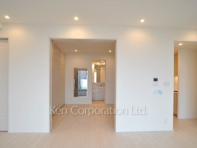 Living-Dining ※Photo of the same layout on 29 floor. Decoration and fixture may differ.