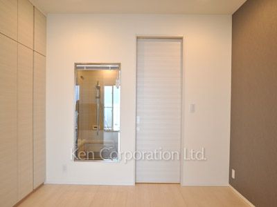 Bedroom ※Photo of the same layout on 29 floor. Decoration and fixture may differ.