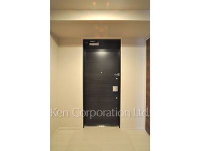 Entrance ※Photo of the same layout on 30 floor. Decoration and fixture may differ.