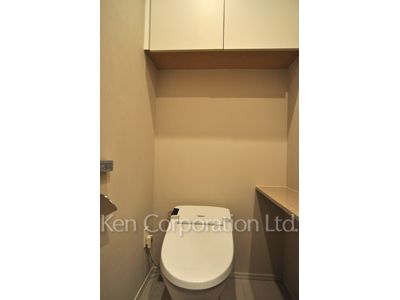 Lavatory ※Photo of the same layout on 30 floor. Decoration and fixture may differ.