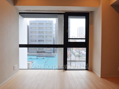 Bedroom ※Photo of the same layout on 4 floor. Decoration and fixture may differ.