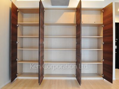Closet ※Photo of the same layout on 4 floor. Decoration and fixture may differ.