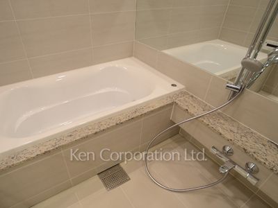 Bath ※Photo of the same layout on 25 floor. Decoration and fixture may differ.