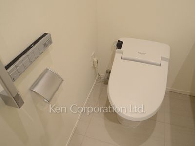Lavatory ※Photo of the same layout on 25 floor. Decoration and fixture may differ.