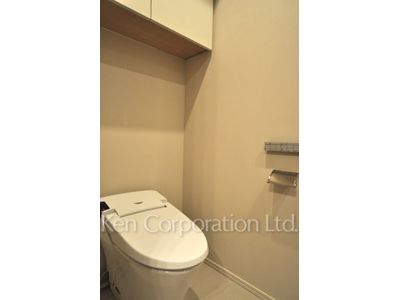 Lavatory ※Photo of the same layout on 30 floor. Decoration and fixture may differ.
