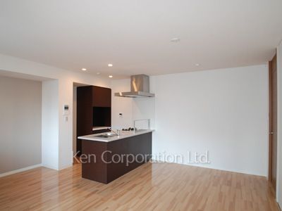 Living-Dining ※Photo of the same layout on 3 floor. Decoration and fixture may differ.