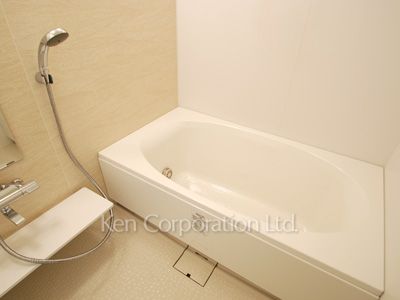 Bath ※Photo of the same layout on 3 floor. Decoration and fixture may differ.