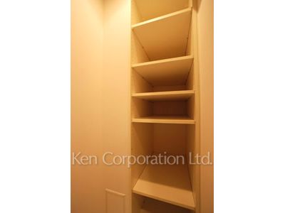 Storage ※Photo of the same layout on 8 floor. Decoration and fixture may differ.