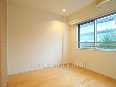 Bedroom ※Photo of the same layout on 5 floor. Decoration and fixture may differ.