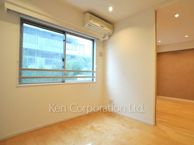Bedroom ※Photo of the same layout on 5 floor. Decoration and fixture may differ.