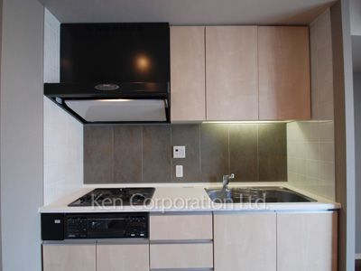 Kitchen ※Photo of the same layout on 25 floor. Decoration and fixture may differ.