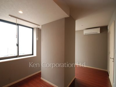 Bedroom ※Photo of the same layout on 16 floor. Decoration and fixture may differ.