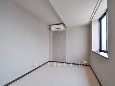 Bedroom ※Photo of the same layout on 17 floor. Decoration and fixture may differ.