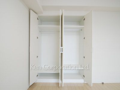 Closet ※Photo of the same layout on 4 floor. Decoration and fixture may differ.