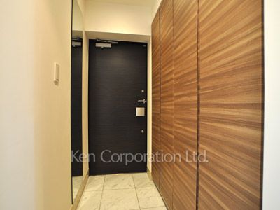 Entrance ※Photo of the same layout on 3 floor. Decoration and fixture may differ.